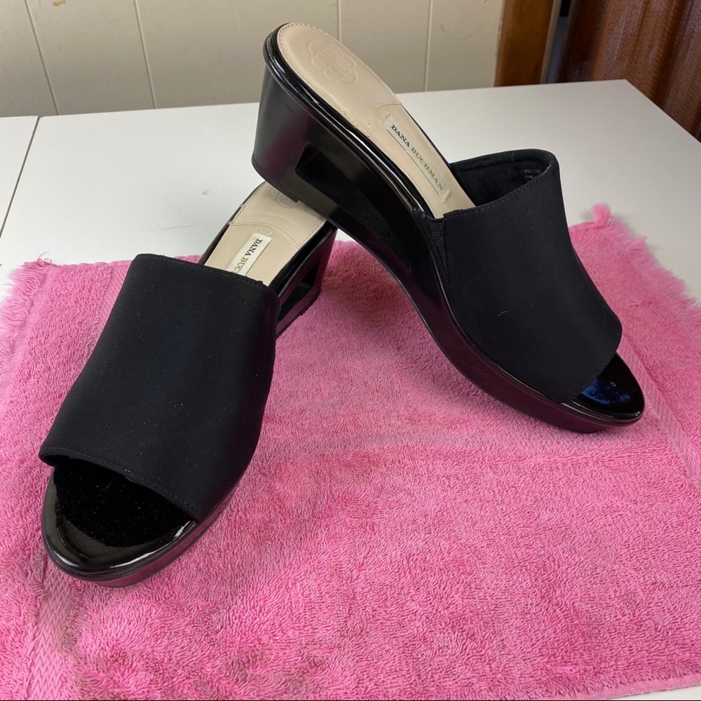 Dana Buchman Black Wedge Open Toe Slip On Sz 11 Med